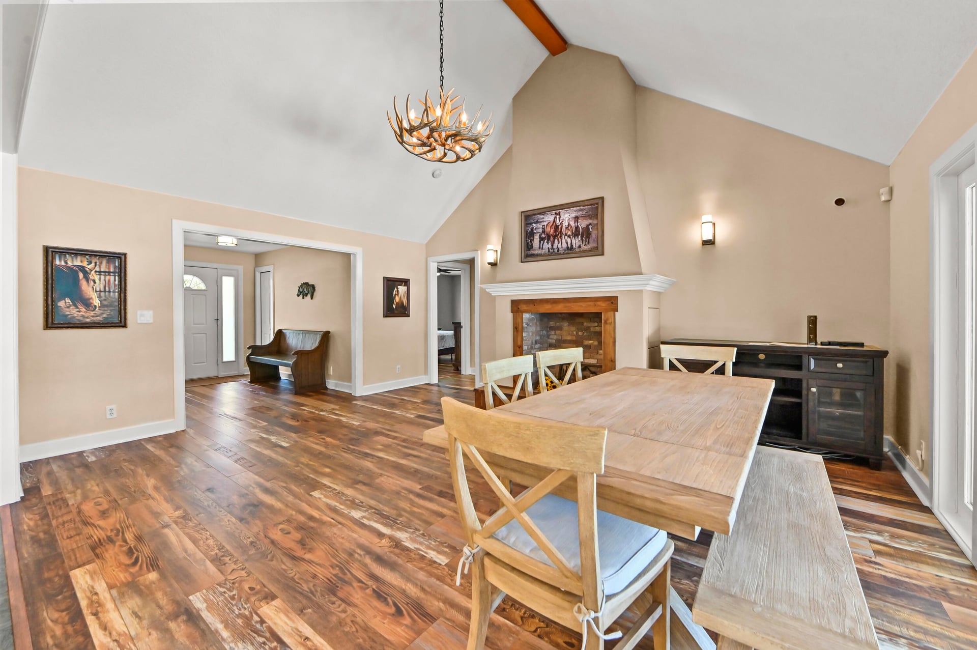 Residence photo 16