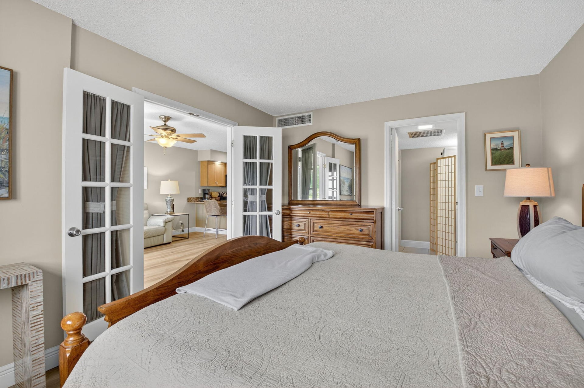 The Hamlet Unit 104-B photo 13
