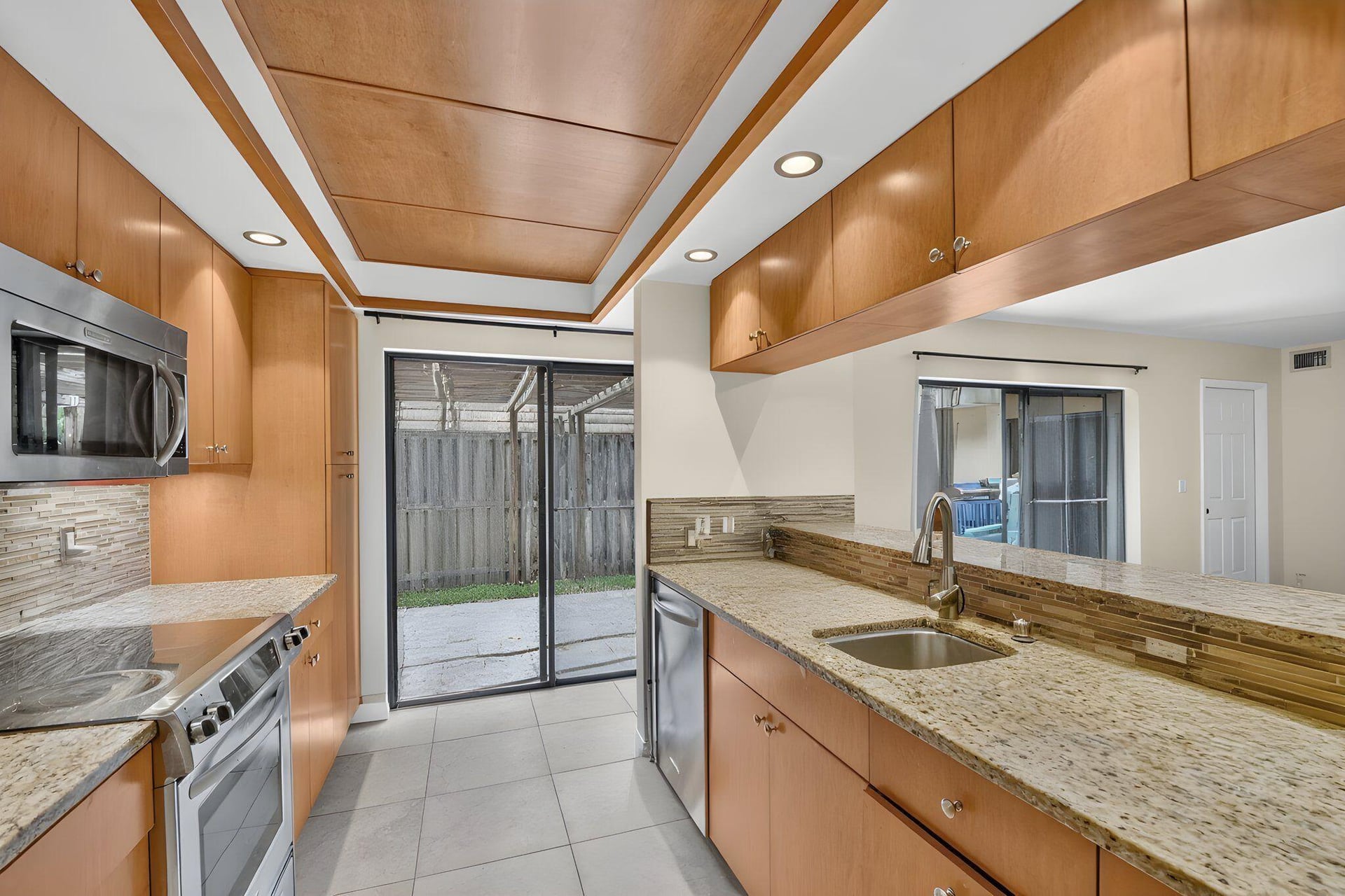  Residence photo 10