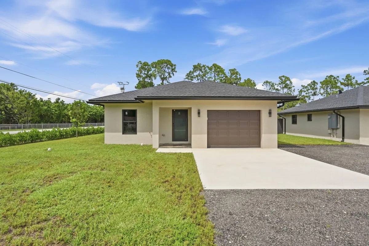 Residence photo 4