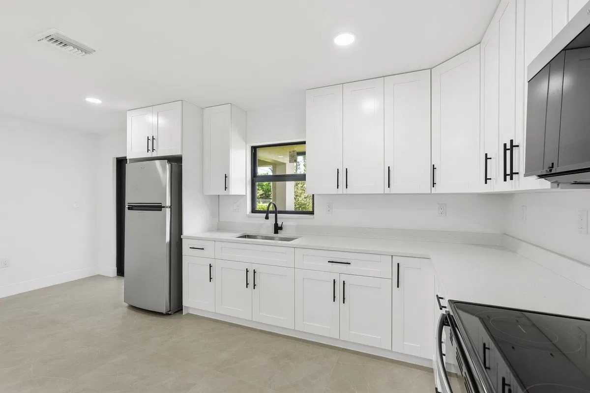 Residence photo 61