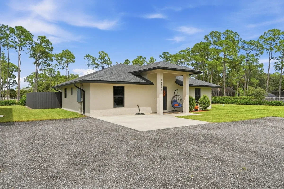 Residence photo 85