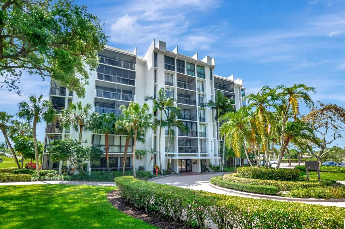 Boca West Country Club Residence