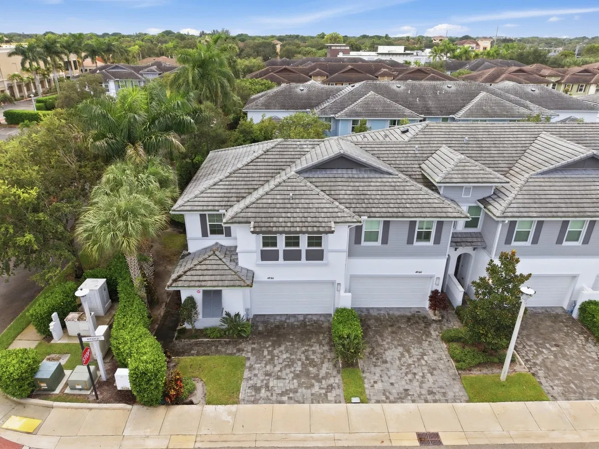 Residences at Midtown Palm Beach Gardens Residence photo 19