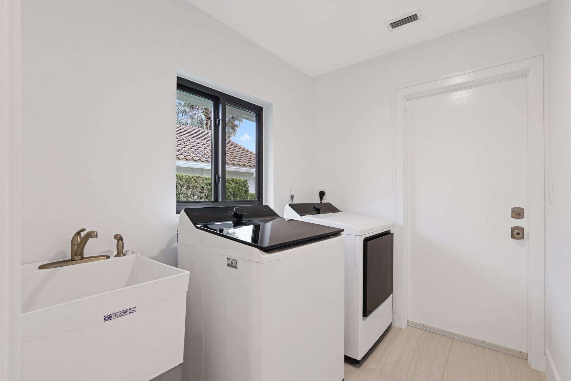 Residence photo 25