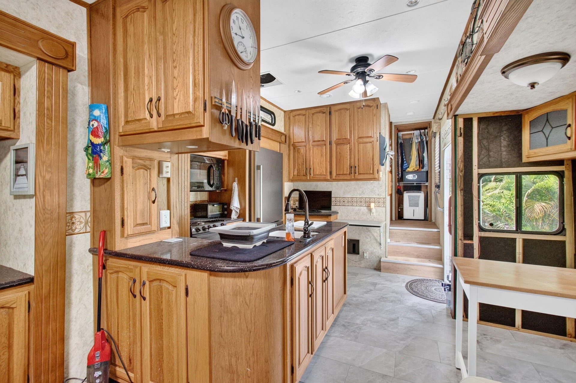 Residence photo 61