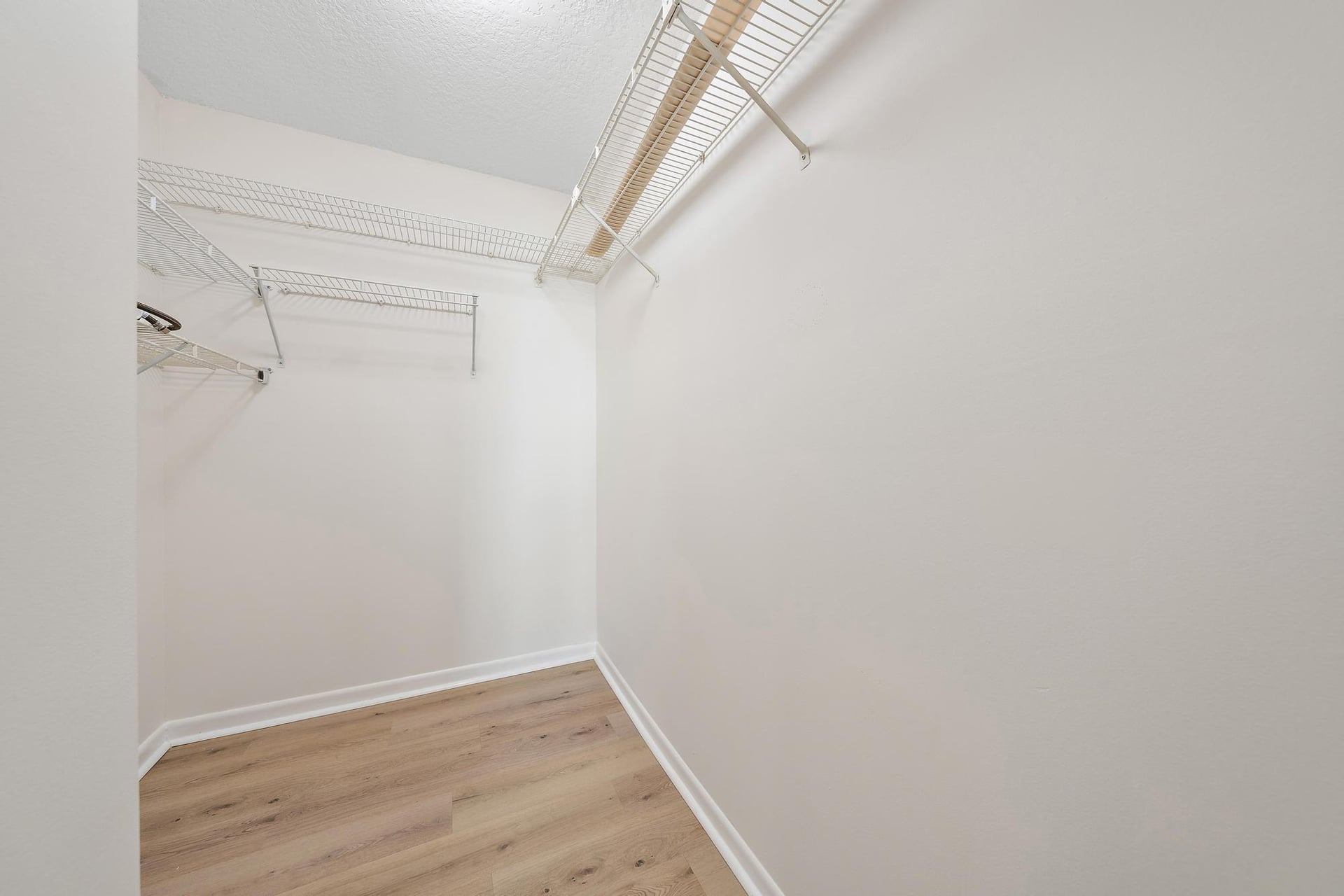  Unit 21A photo 7