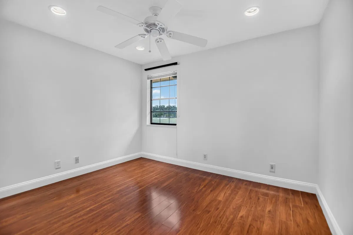  Residence photo 46
