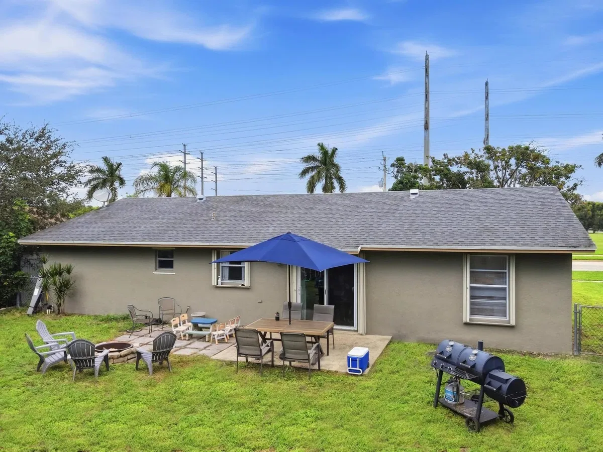 Residence photo 25