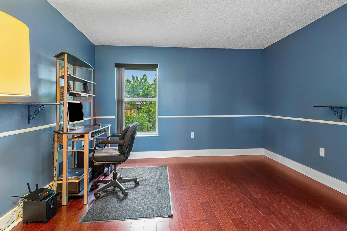 Residence photo 16