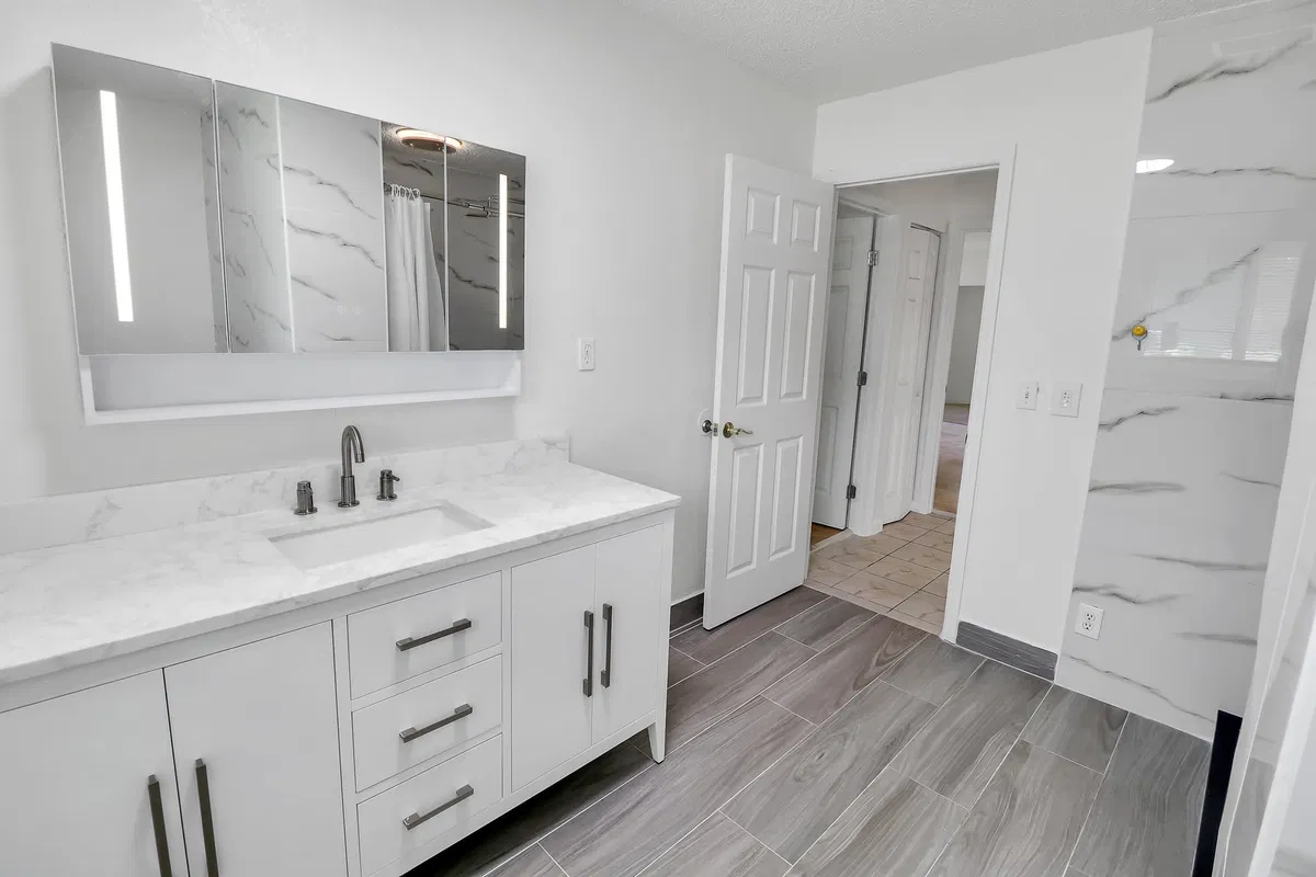 Residence photo 25