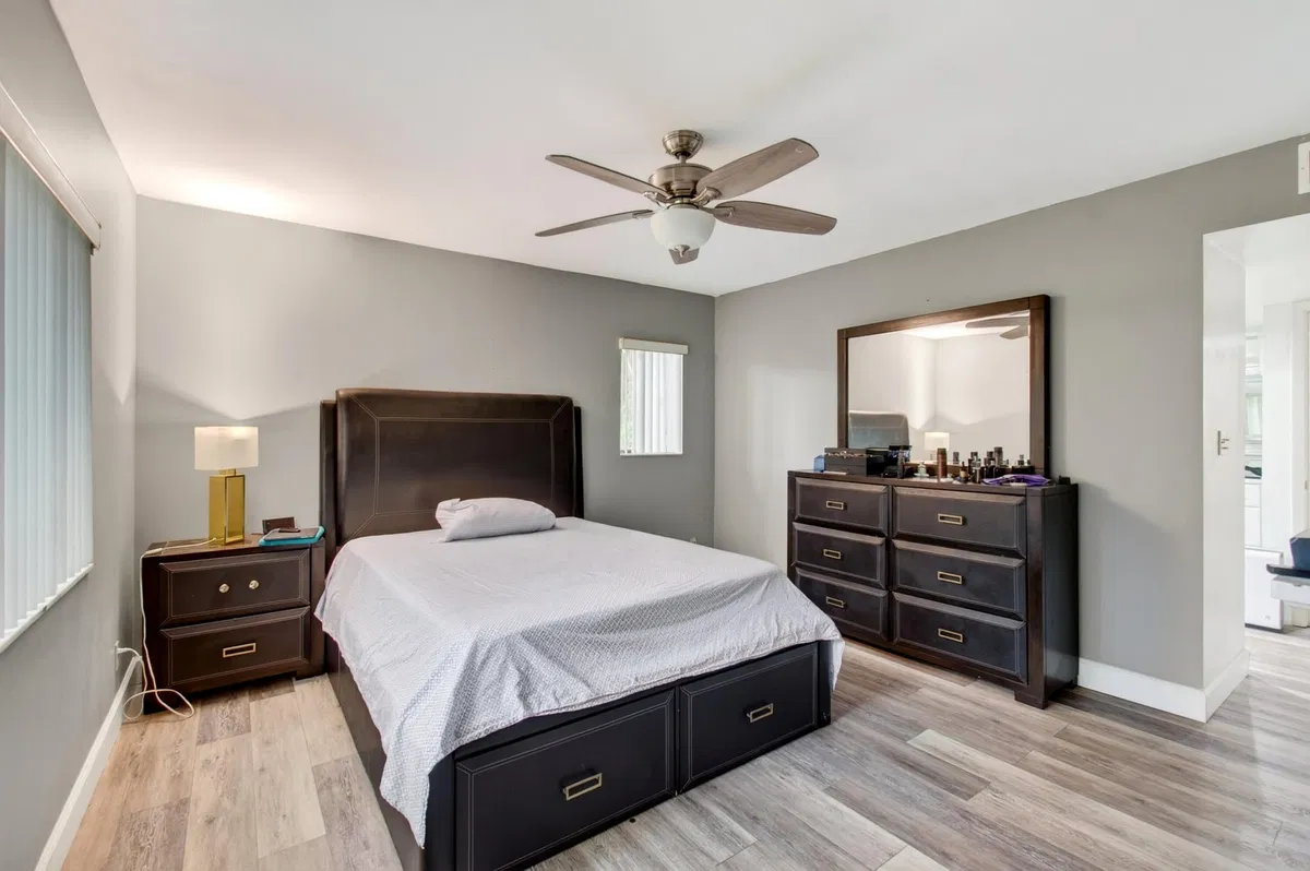 Residence photo 34