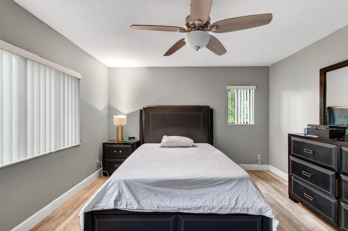 Residence photo 37