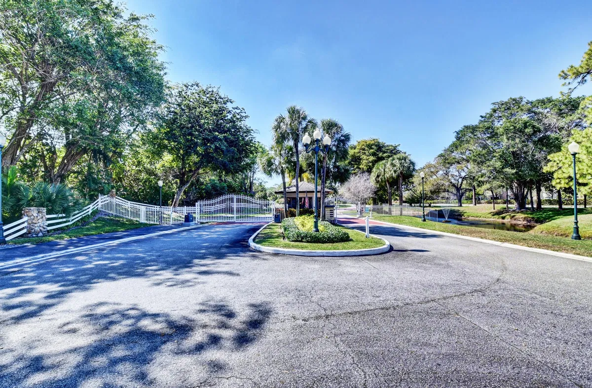 Residence photo 46