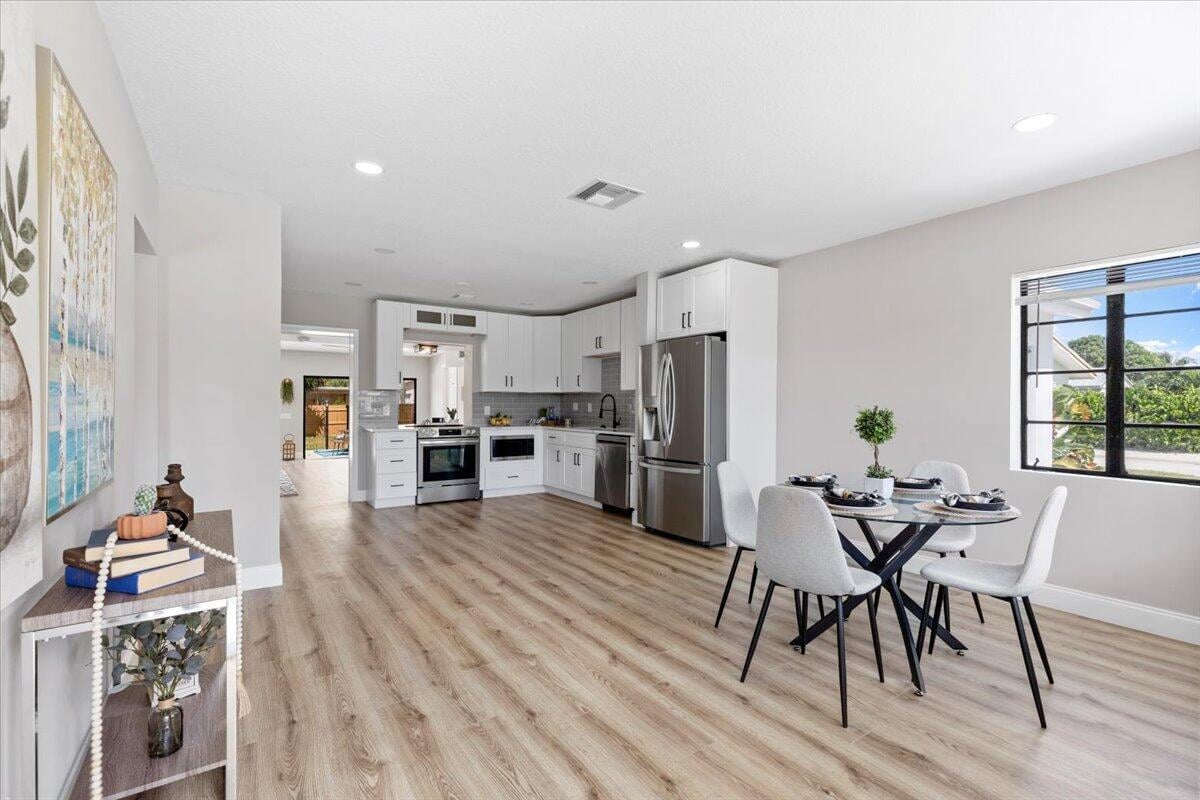 Residence photo 4