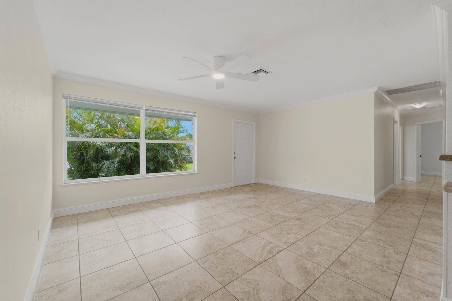 Residence photo 4