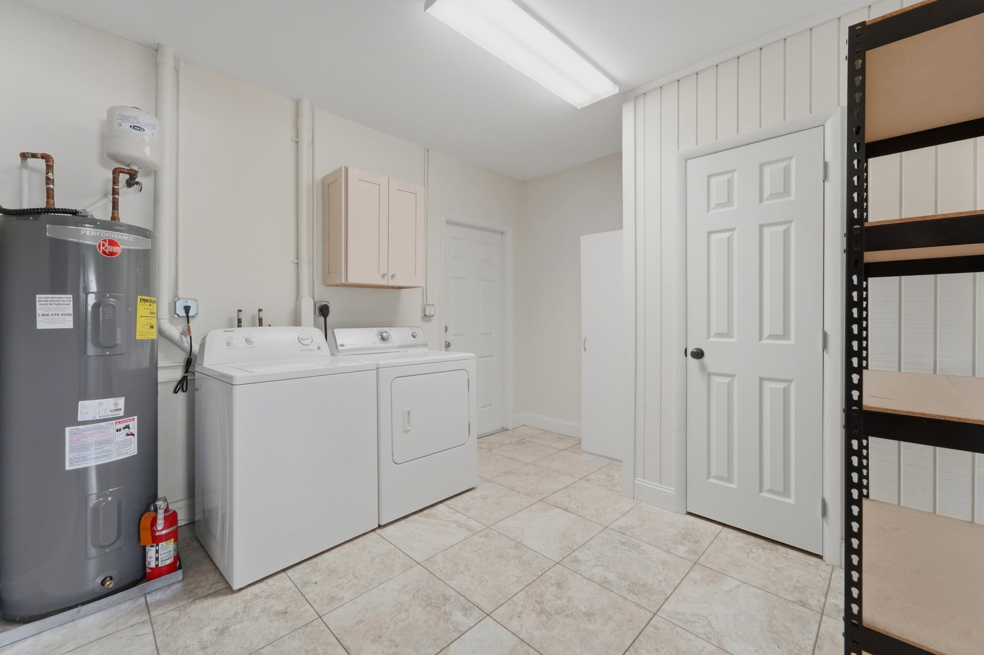 Residence photo 19