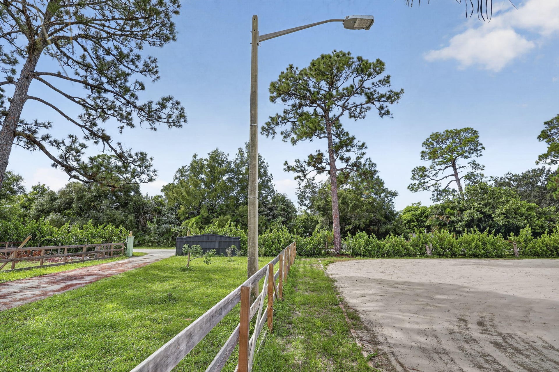  Residence photo 25