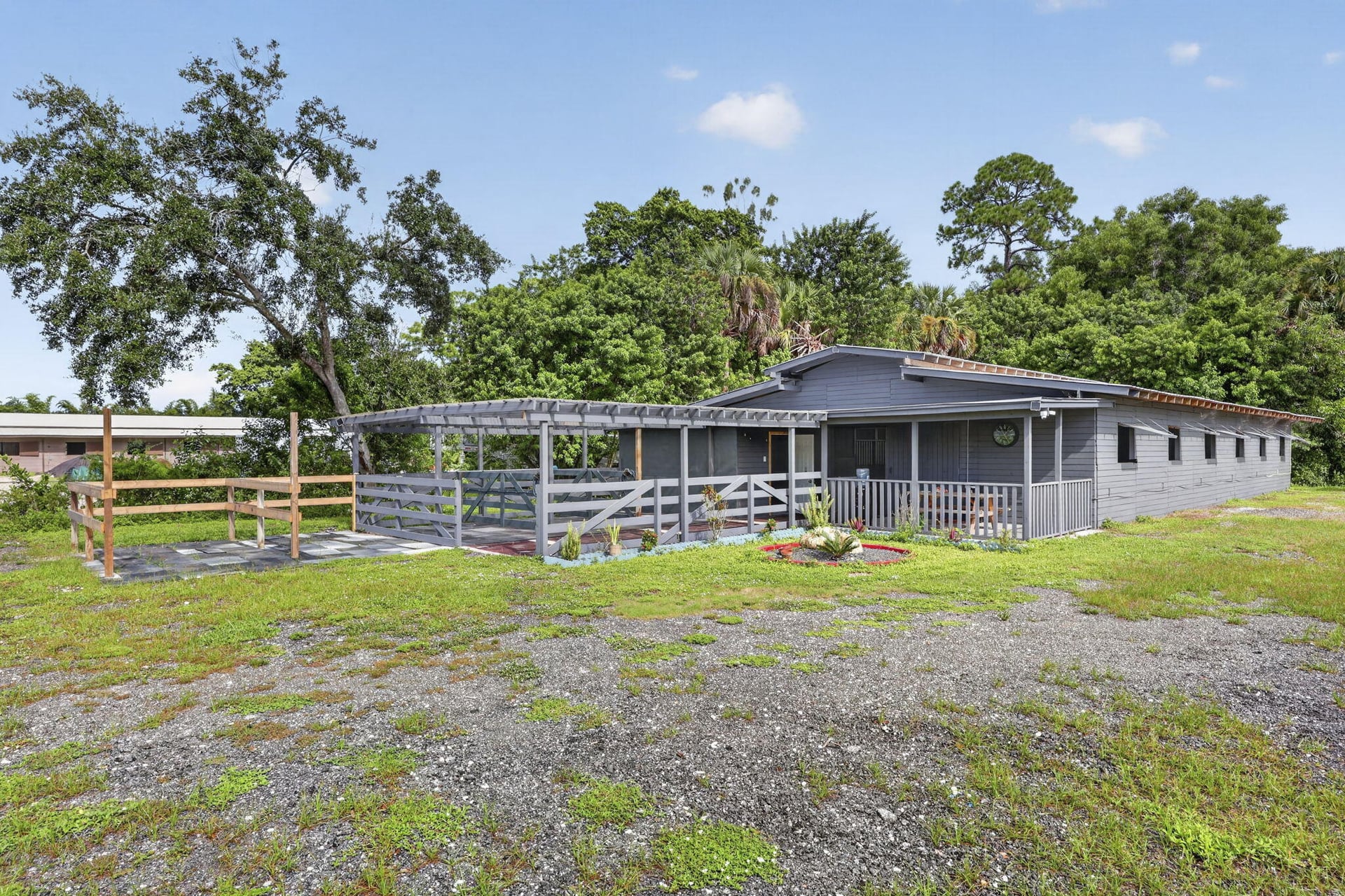  Residence photo 28