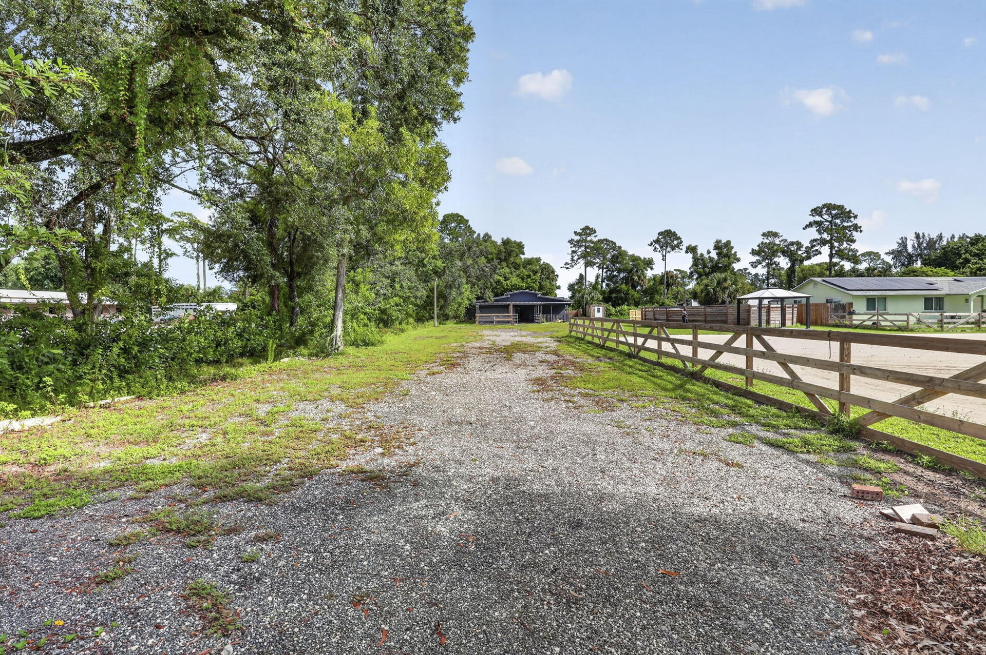  Residence photo 46