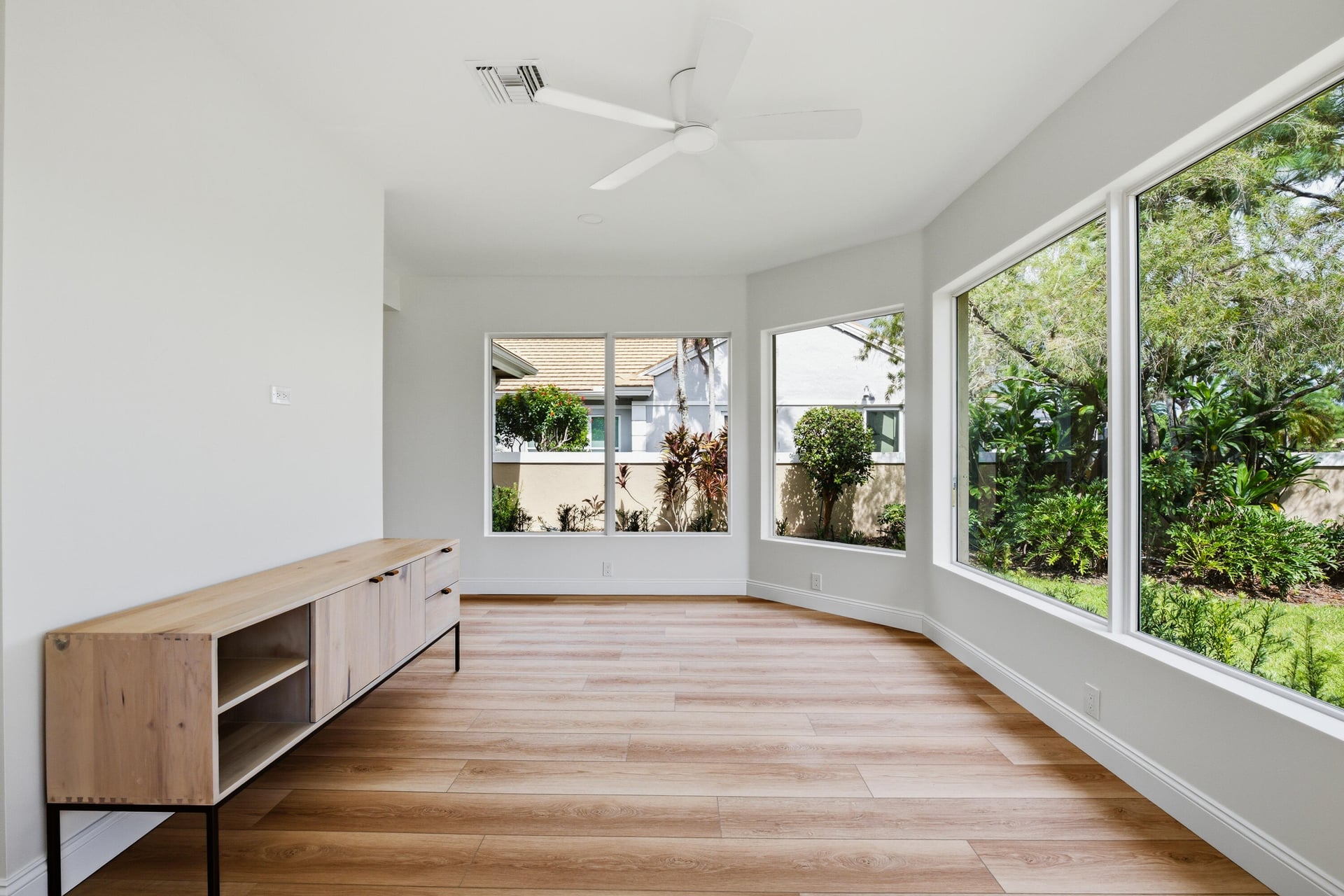 Monarch Country Club Residence photo 31
