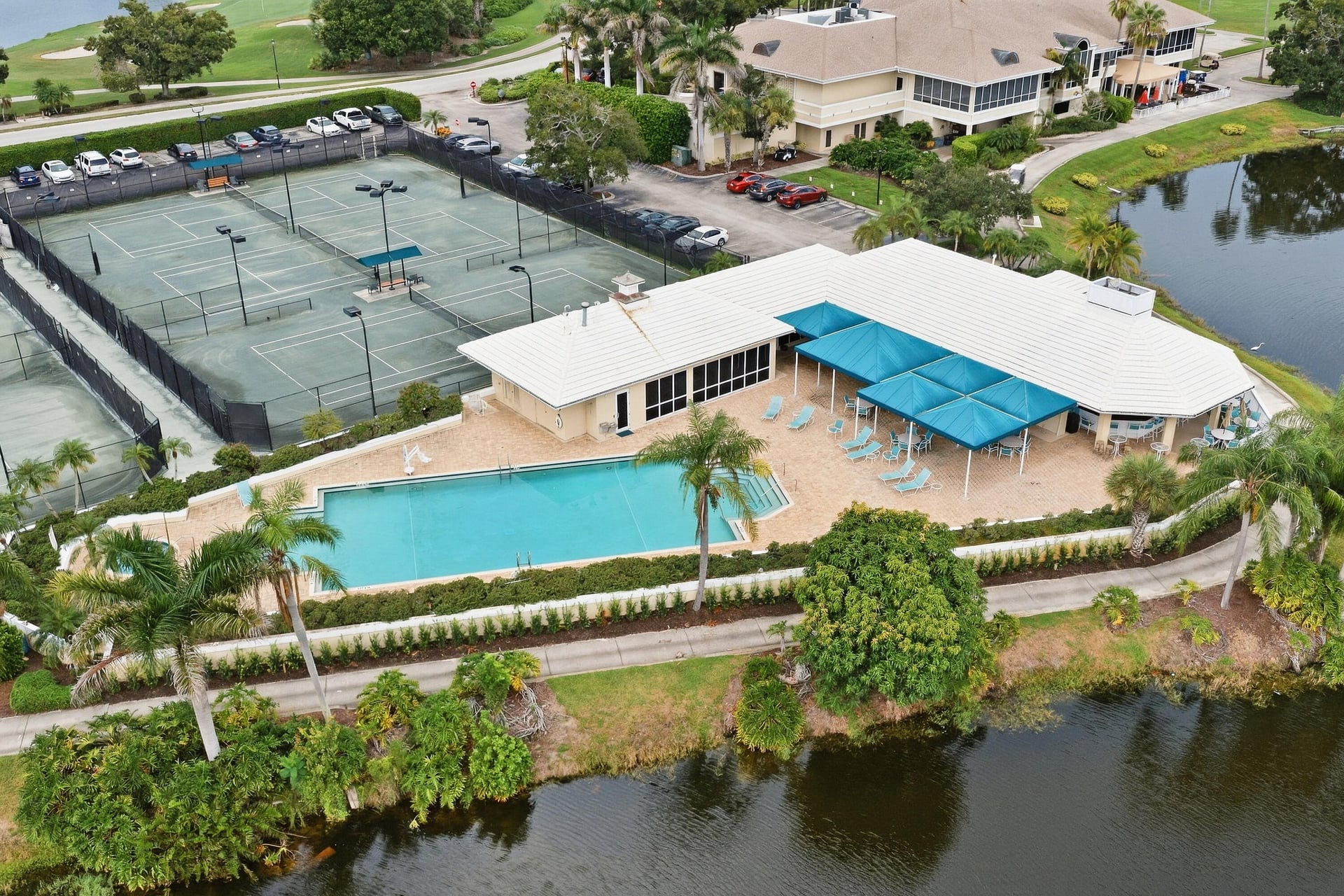 Monarch Country Club Residence photo 82