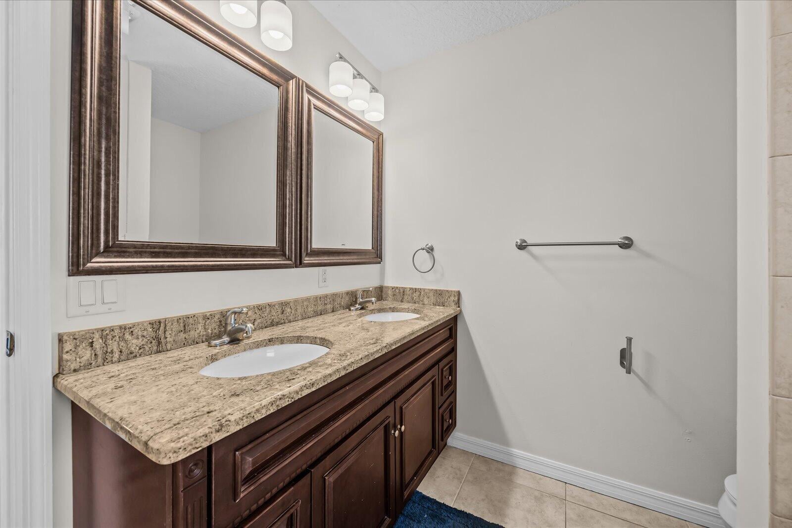 Residence photo 34