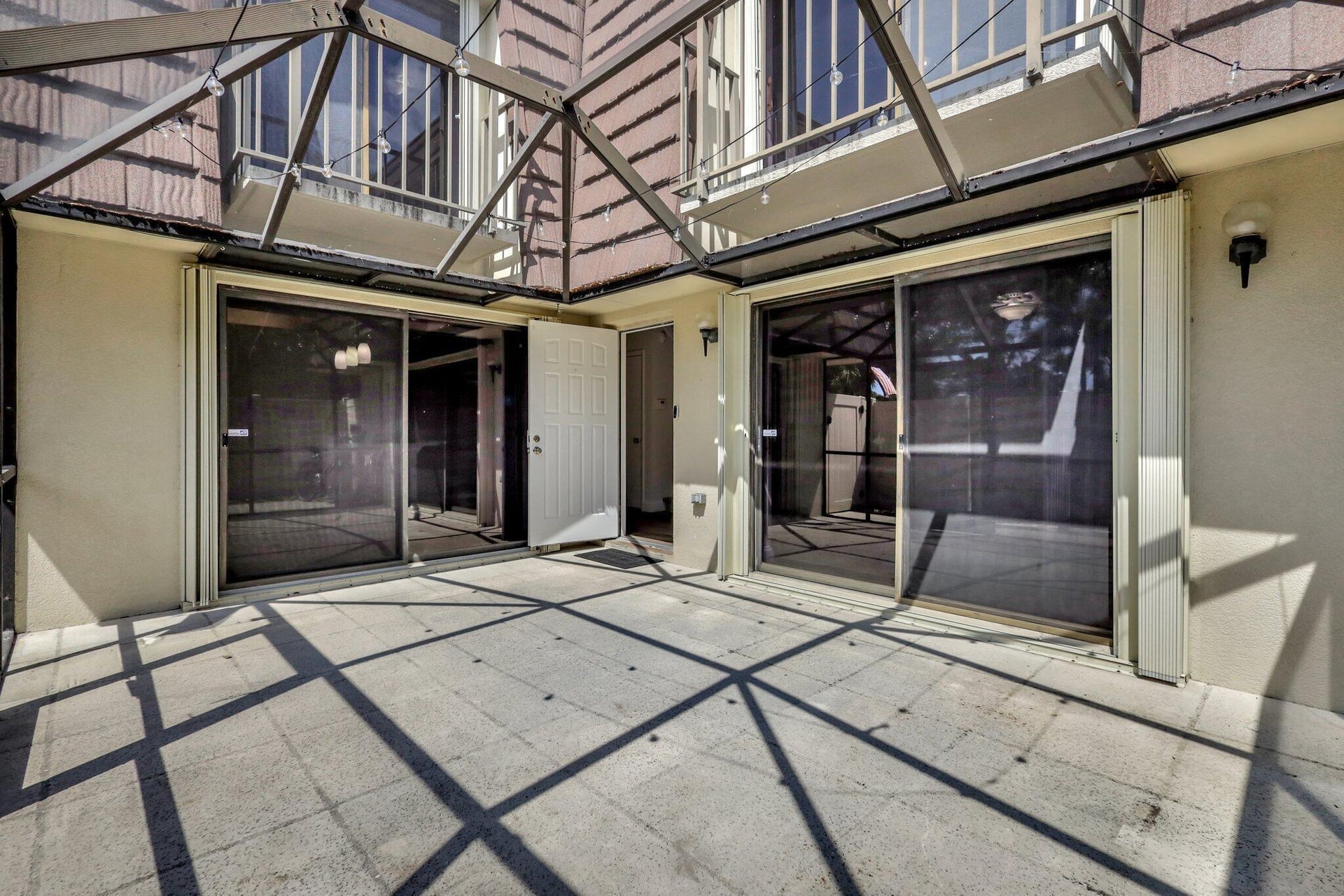 Residence photo 16
