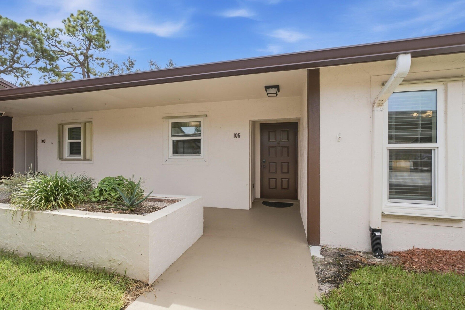 Residence photo 25