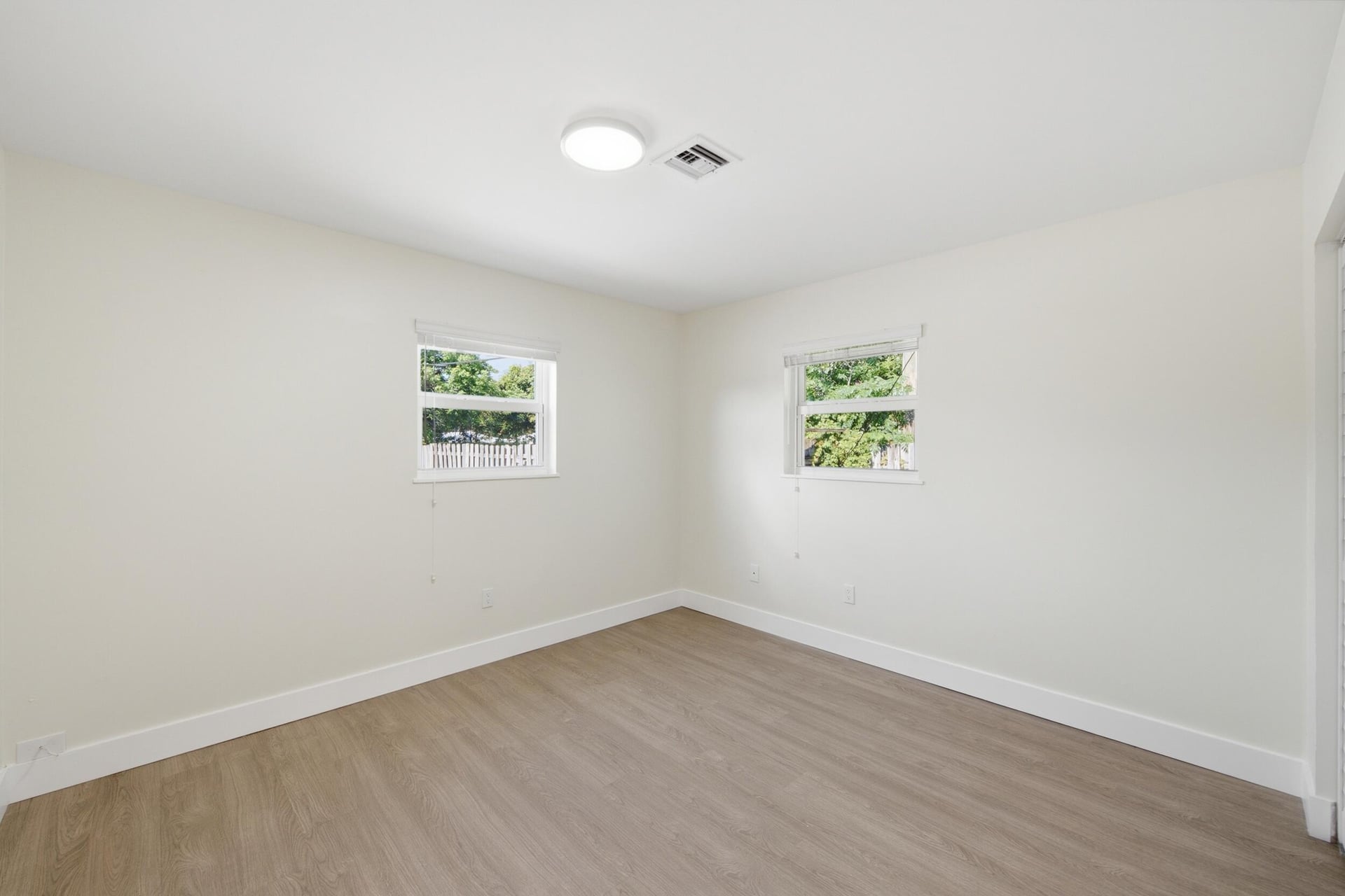  Residence photo 16