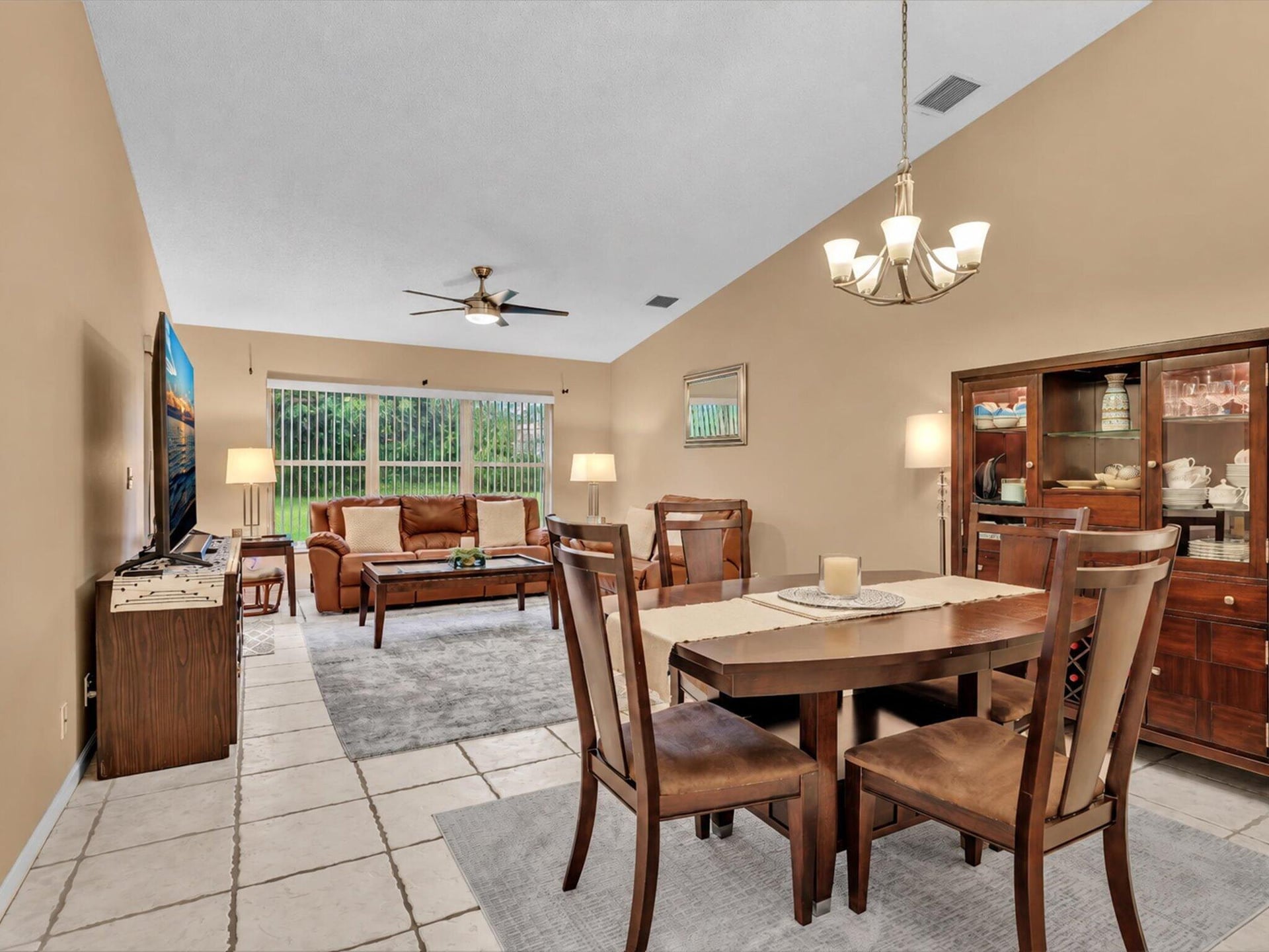  Residence photo 19