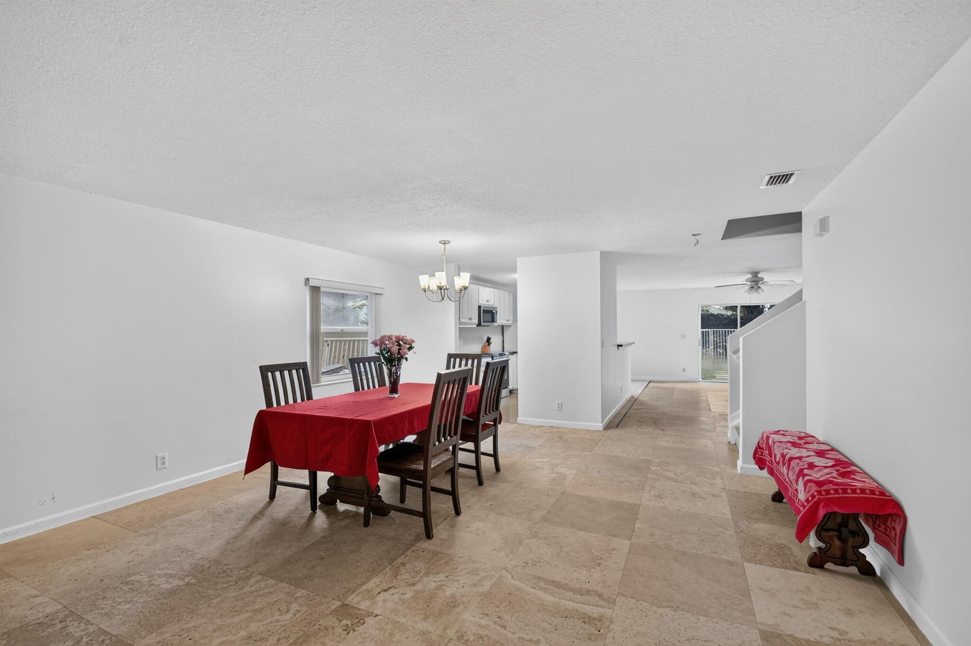 Unit 5349 photo 4