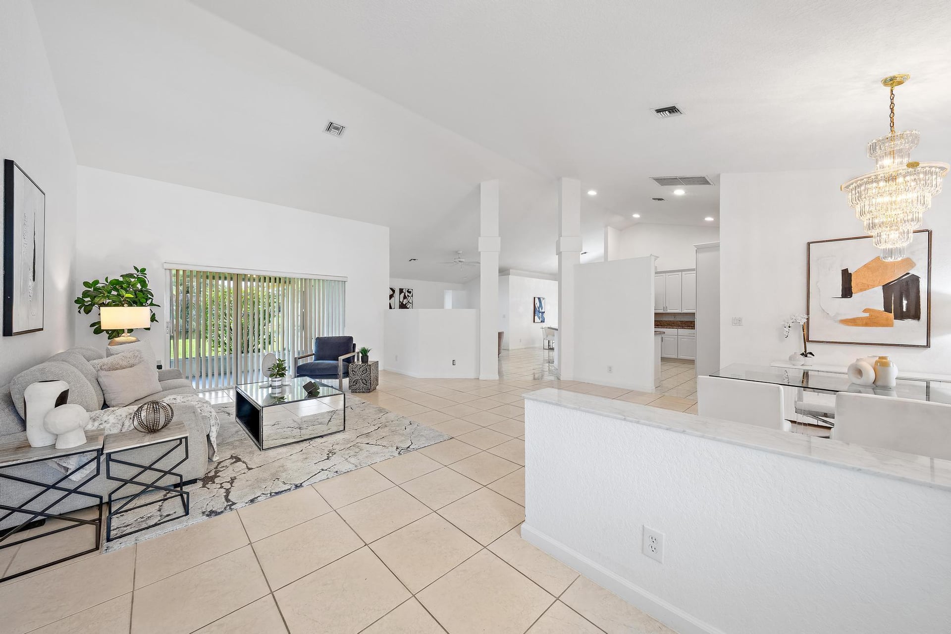 Residence photo 4