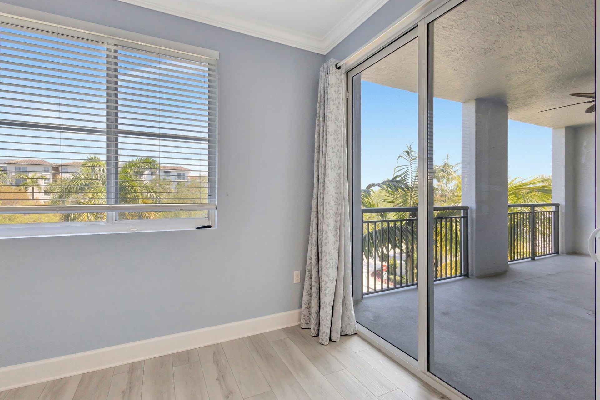 Renaissance Commons II Unit 1401 photo 19