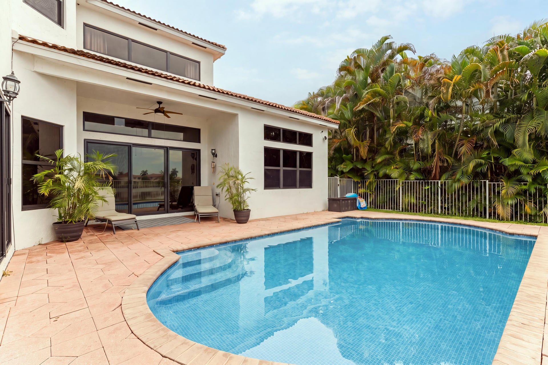 Residence photo 13