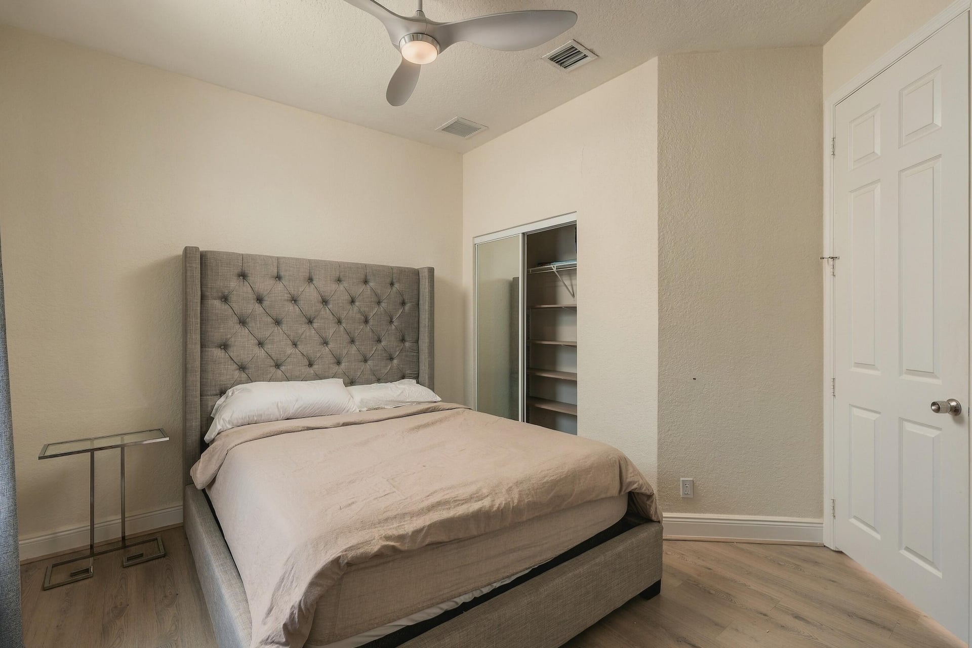 Residence photo 49