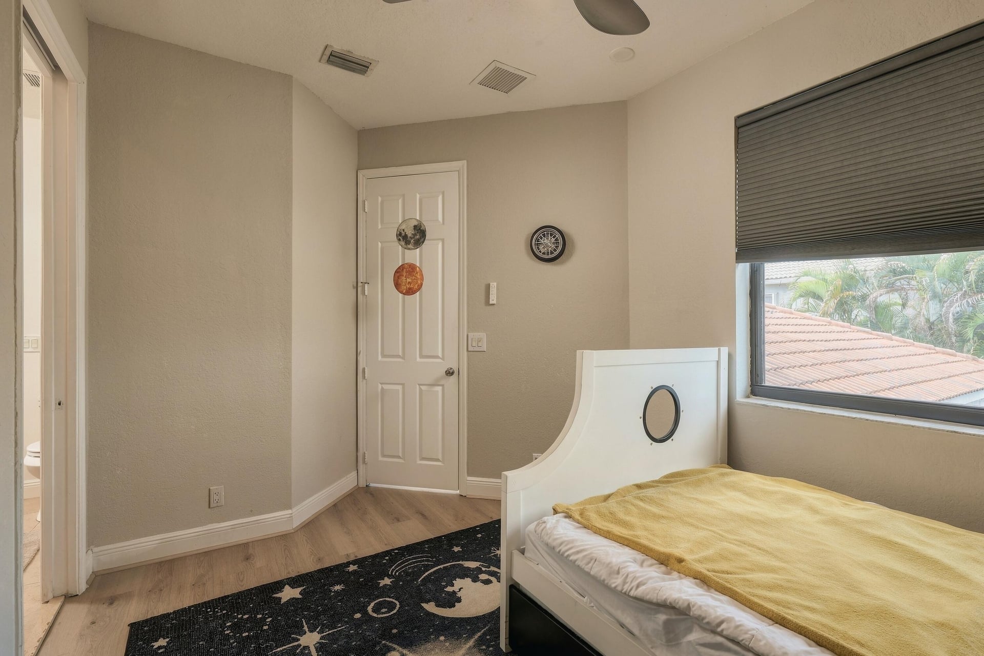 Residence photo 52