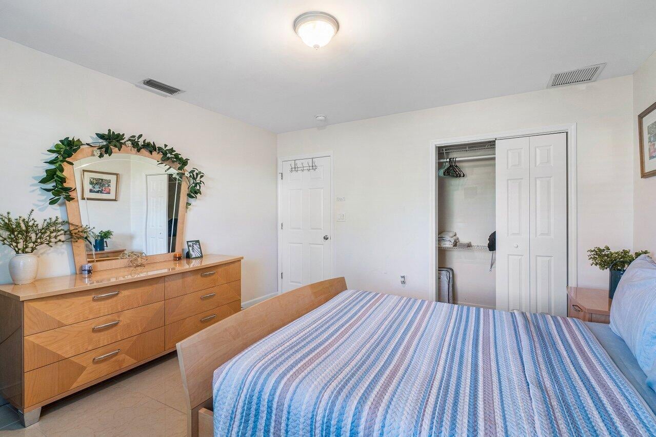  Residence photo 13