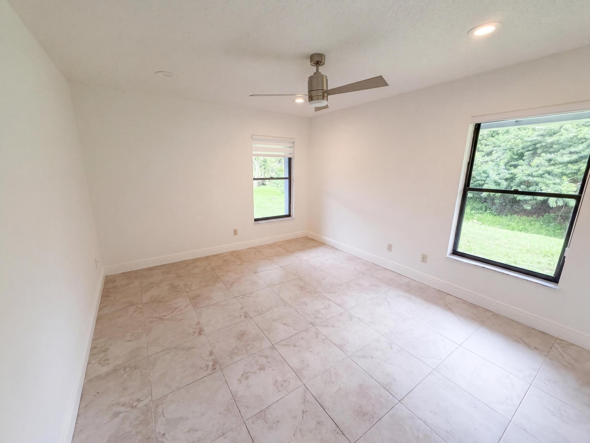 Residence photo 19