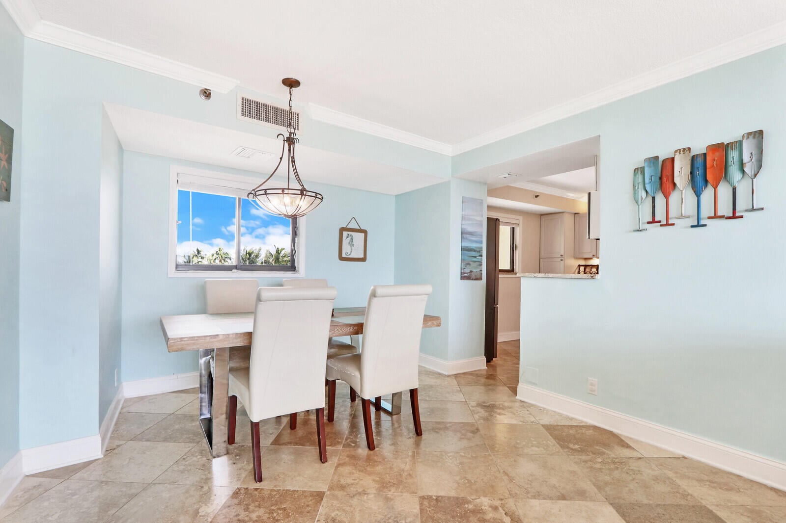 Unit 204 photo 7
