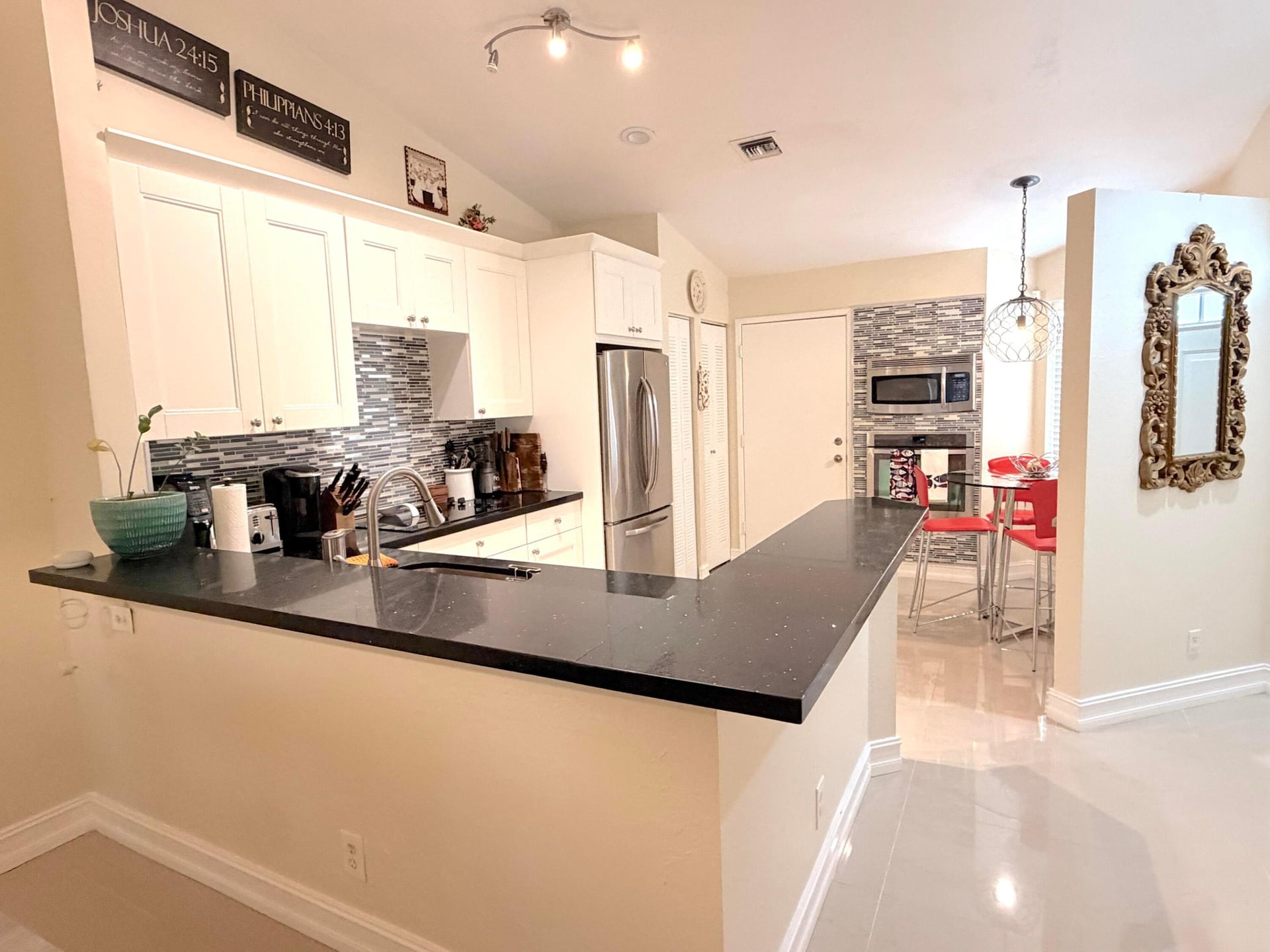 Residence photo 7