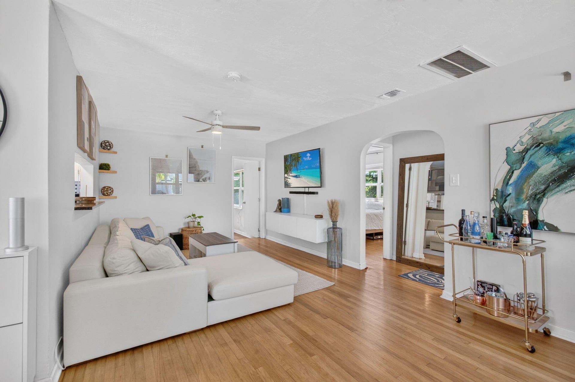Residence photo 4