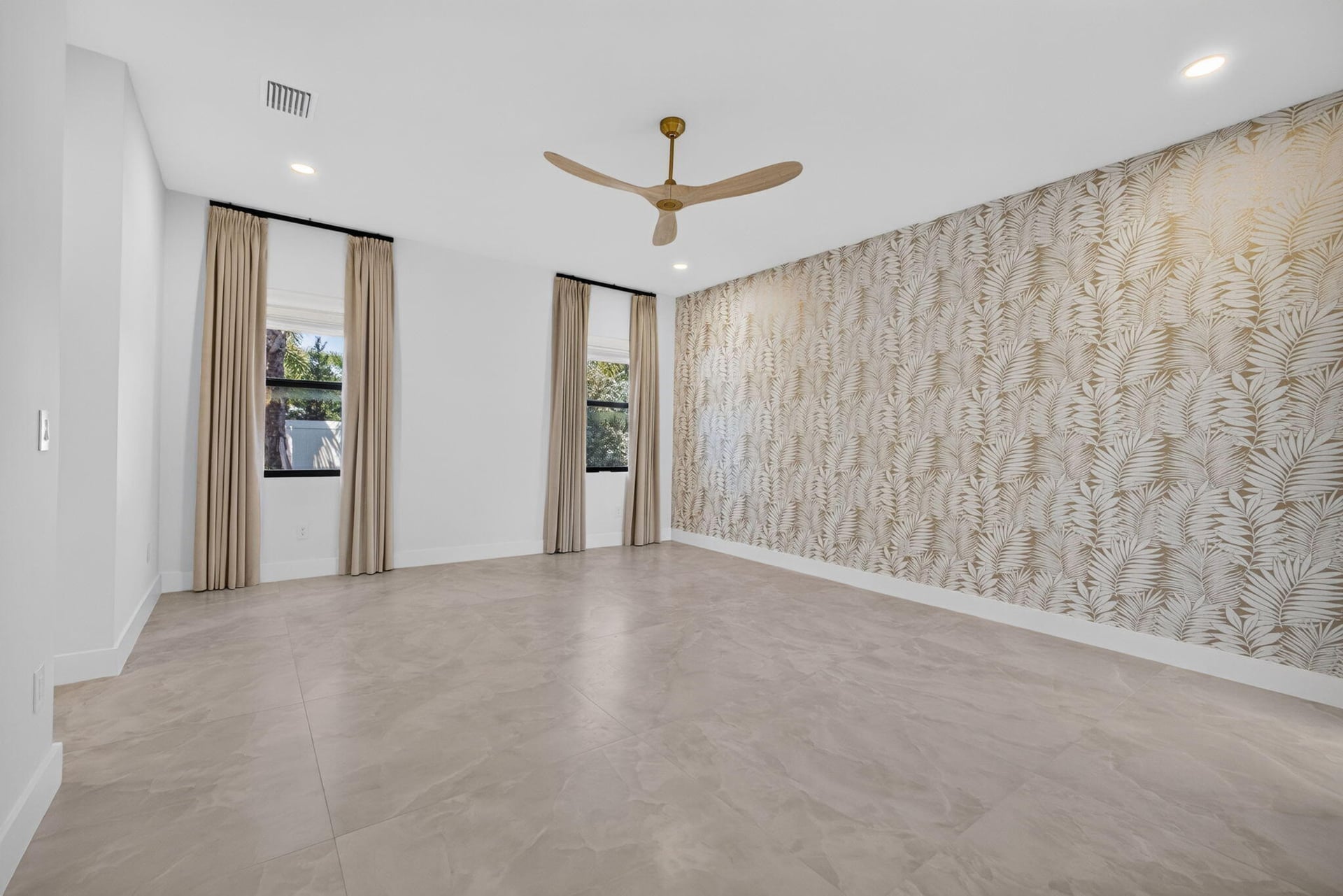 Palm Beach Shores Residence photo 22