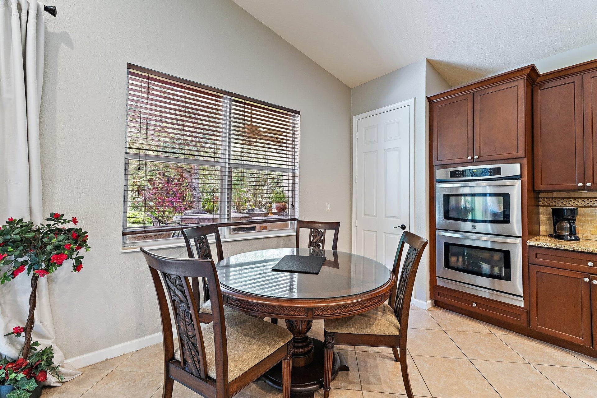 Residence photo 31