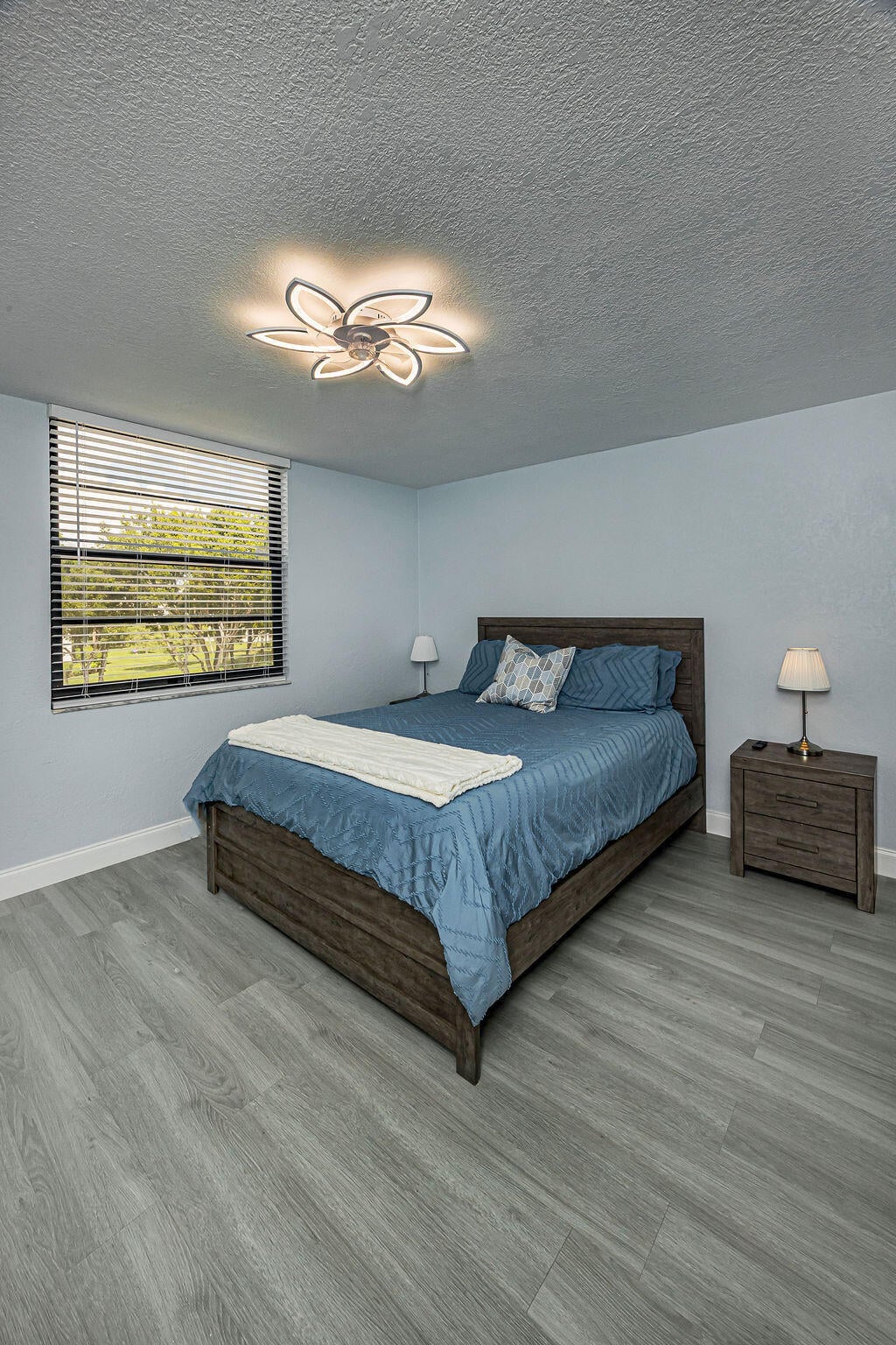 Unit 301 photo 25