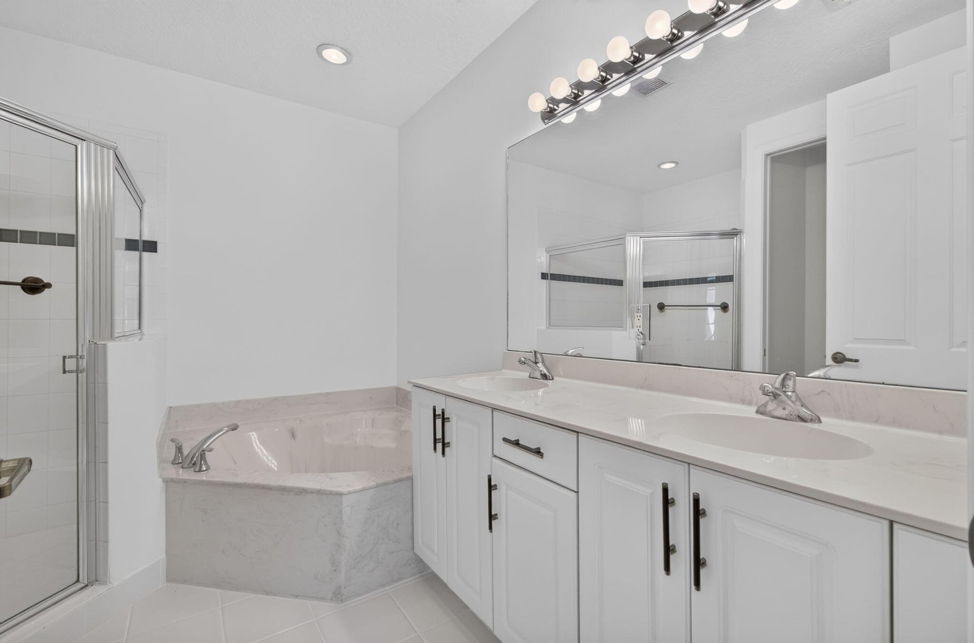  Residence photo 43