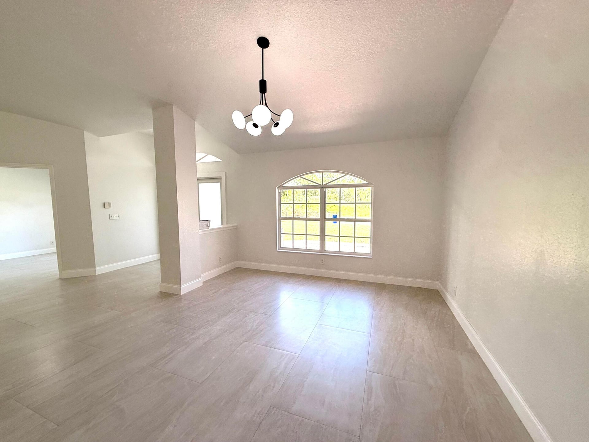 Residence photo 100