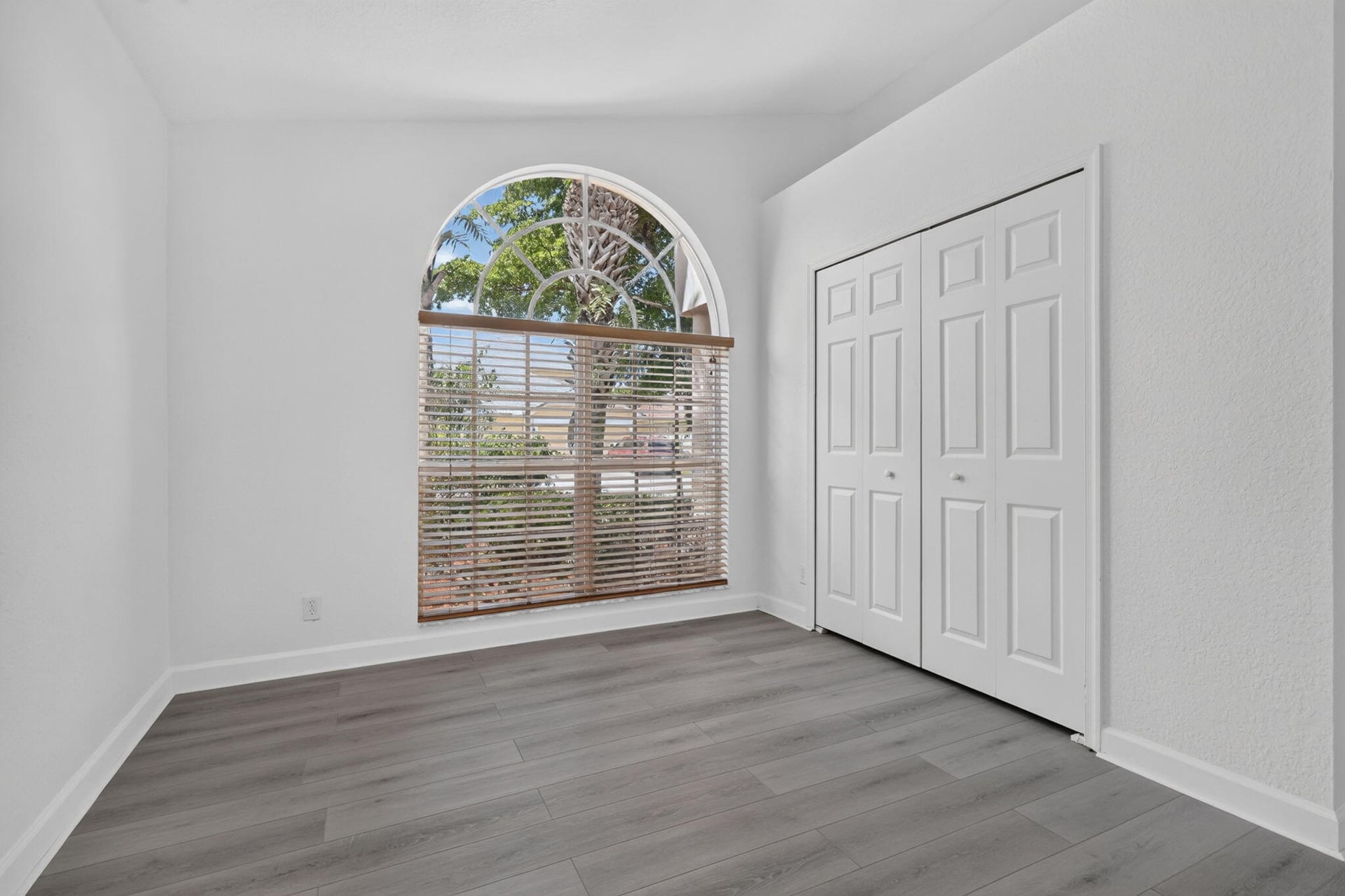  Residence photo 37
