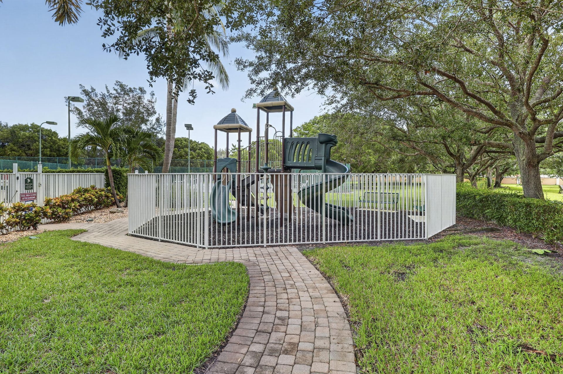  Residence photo 61