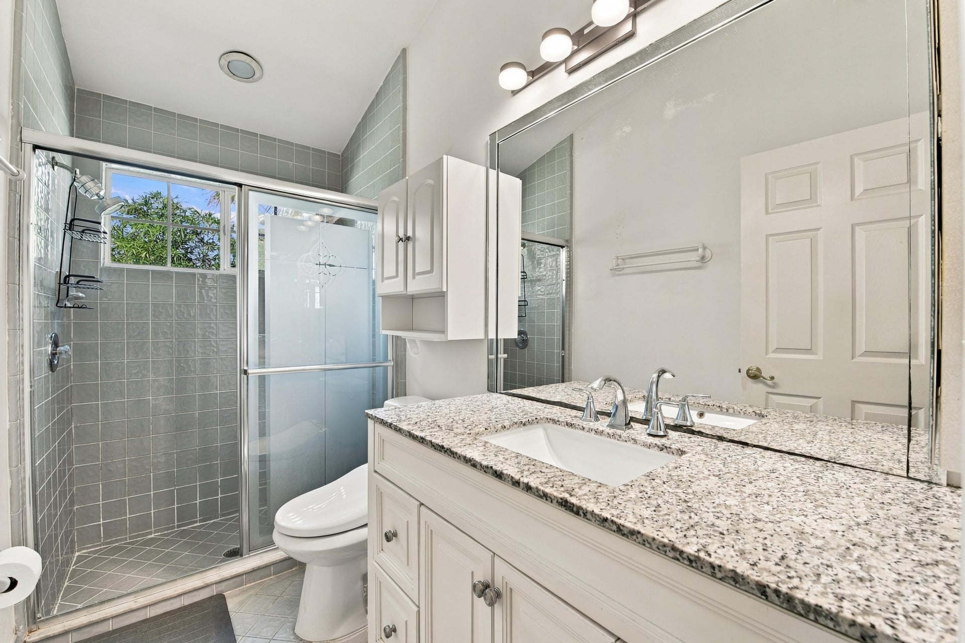 Residence photo 19